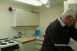 سكسي عراقي ثنين بنات ع ولد